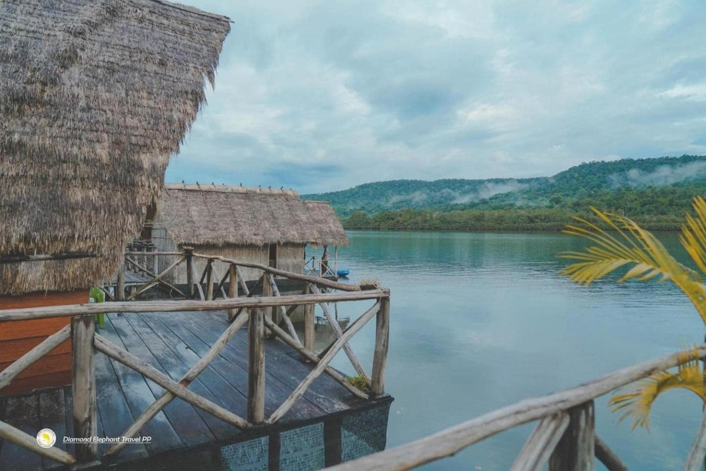 Villa The Floating House Krŏng Kaôh Kŏng Esterno foto