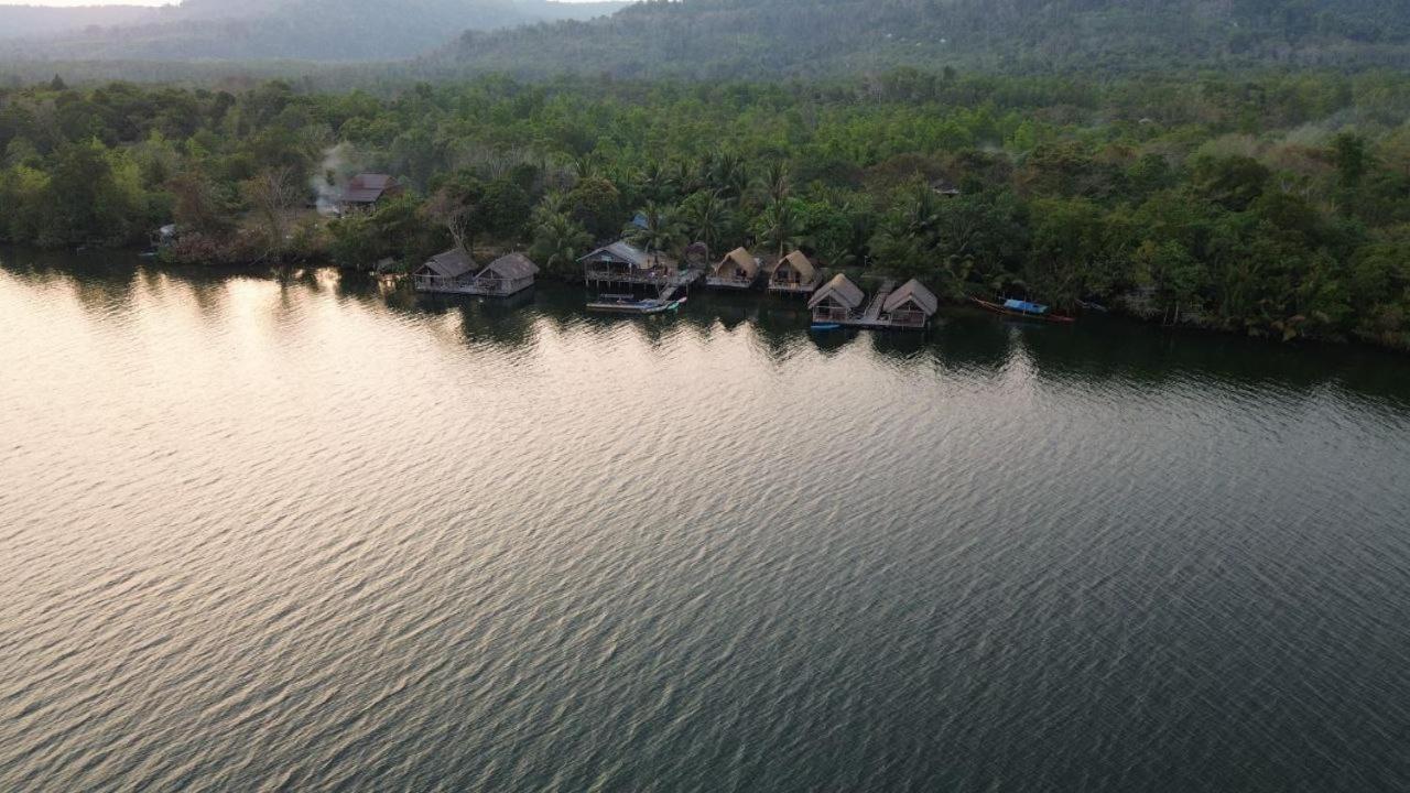 Villa The Floating House Krŏng Kaôh Kŏng Esterno foto